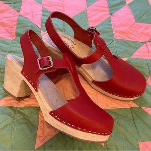 Like New Cherry Red Lotta From Stockholm Highwood Clogs